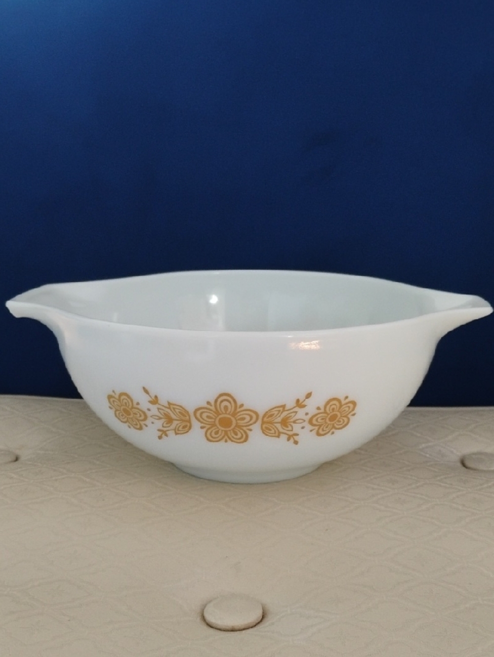 Pyrex Butterfly Gold Cinderella Nesting Bowl, 443